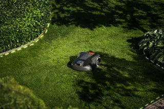 Husqvarna Automower Aspire R6V Kabelloser Mähroboter Für Kleine Gärten Bis 600 M2 Ohne Begrenzungskabel Und WLAN Abdeckung